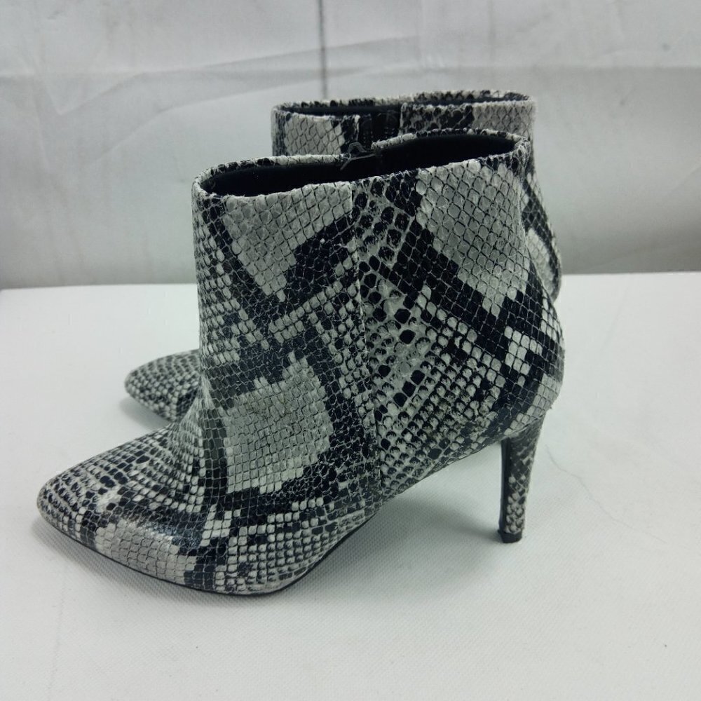 Worthington Ankle Boots Snakeskin Pattern 6.5 - Picture 3 of 11